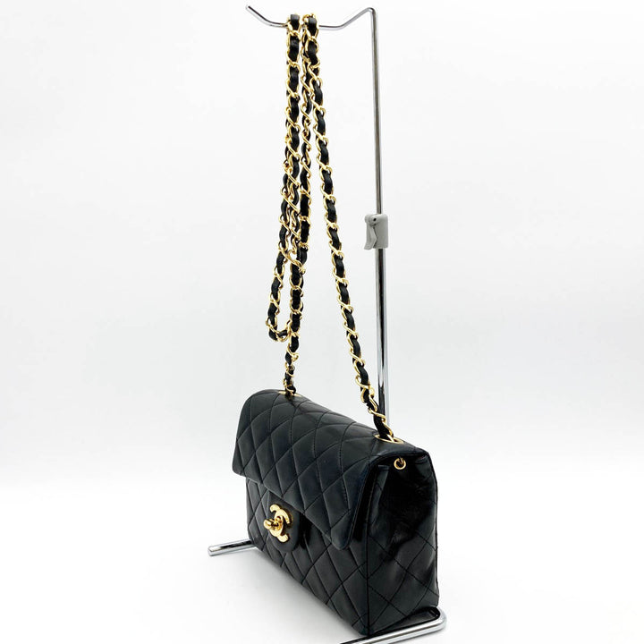 CHANEL シャネル 
 ミニマトラッセ ショルダーバッグ 
ラムスキン ブラック