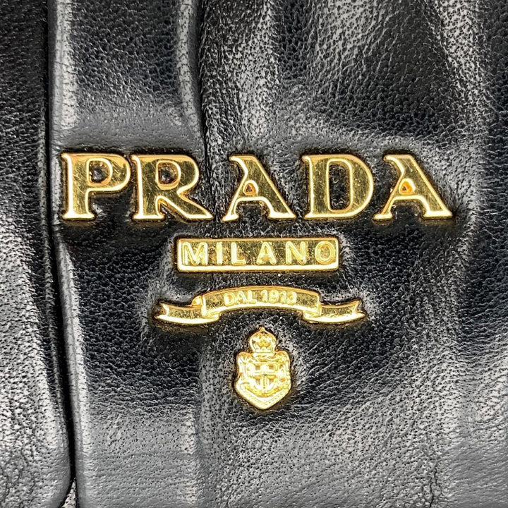 PRADA プラダ 
 長財布 
レザー ブラック