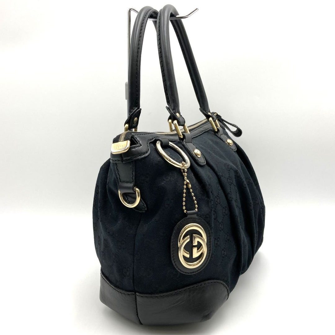 GUCCI グッチ 
 スーキー 247902  ショルダーバッグ 
GGキャンバス ブラック