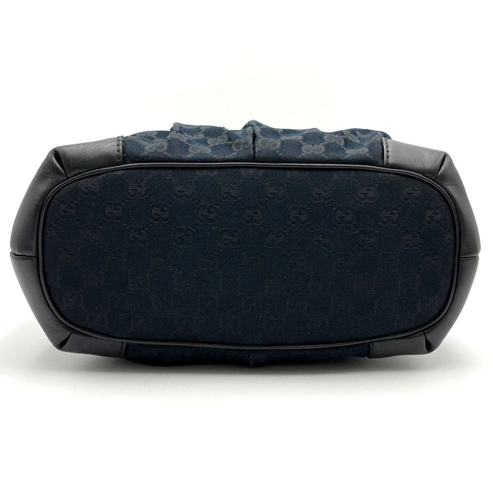 GUCCI グッチ 
 スーキー 247902  ショルダーバッグ 
GGキャンバス ブラック