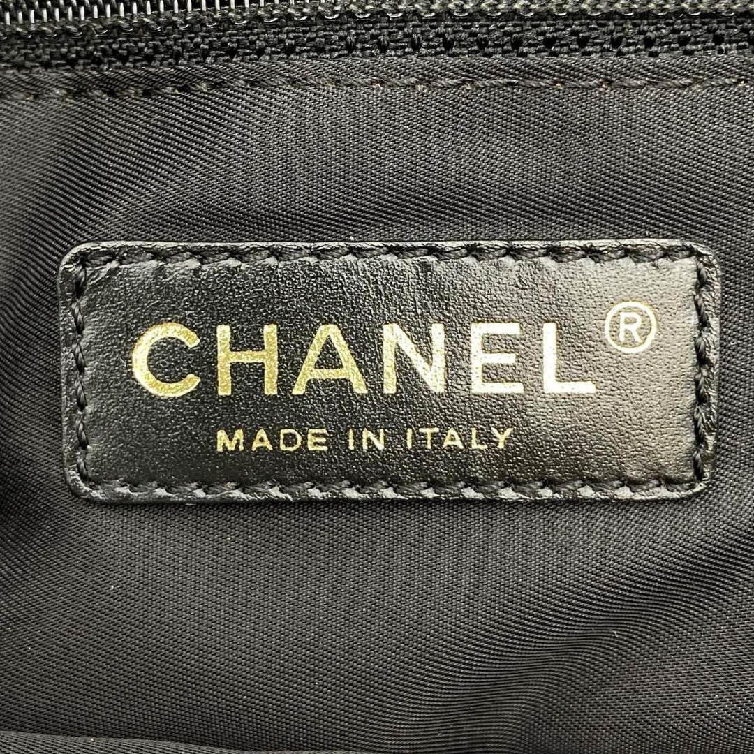 CHANEL シャネル 
 ショルダーバッグ 
ナイロン ブラック