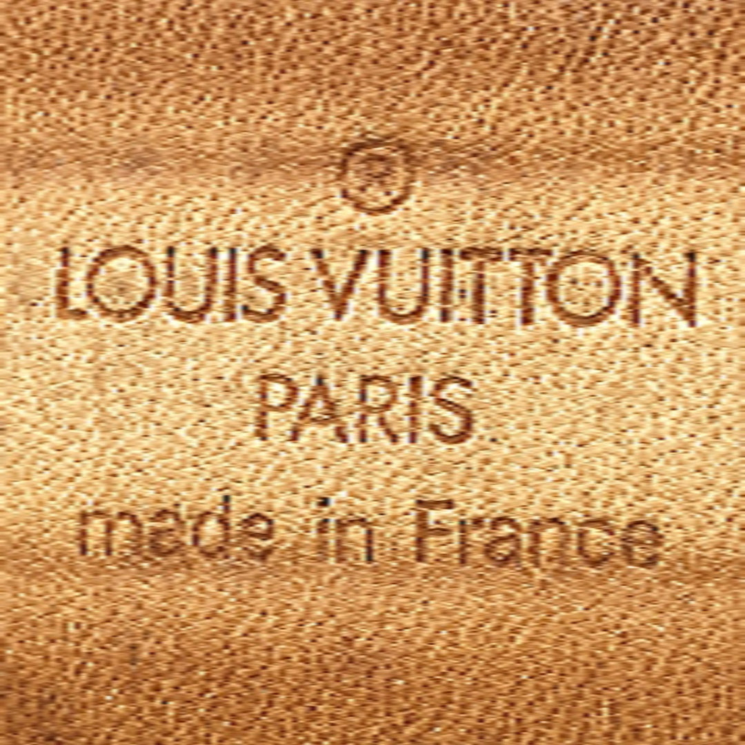 LOUIS VUITTON ルイ・ヴィトン 
 モノグラム ソミュール30 M42256 ショルダーバッグ 
PVC ブラウン