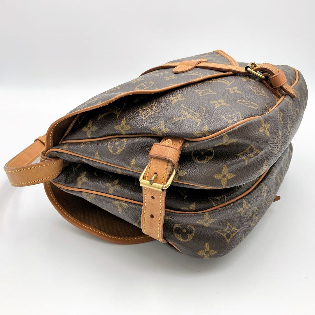 LOUIS VUITTON ルイ・ヴィトン 
 モノグラム ソミュール30 M42256 ショルダーバッグ 
PVC ブラウン
