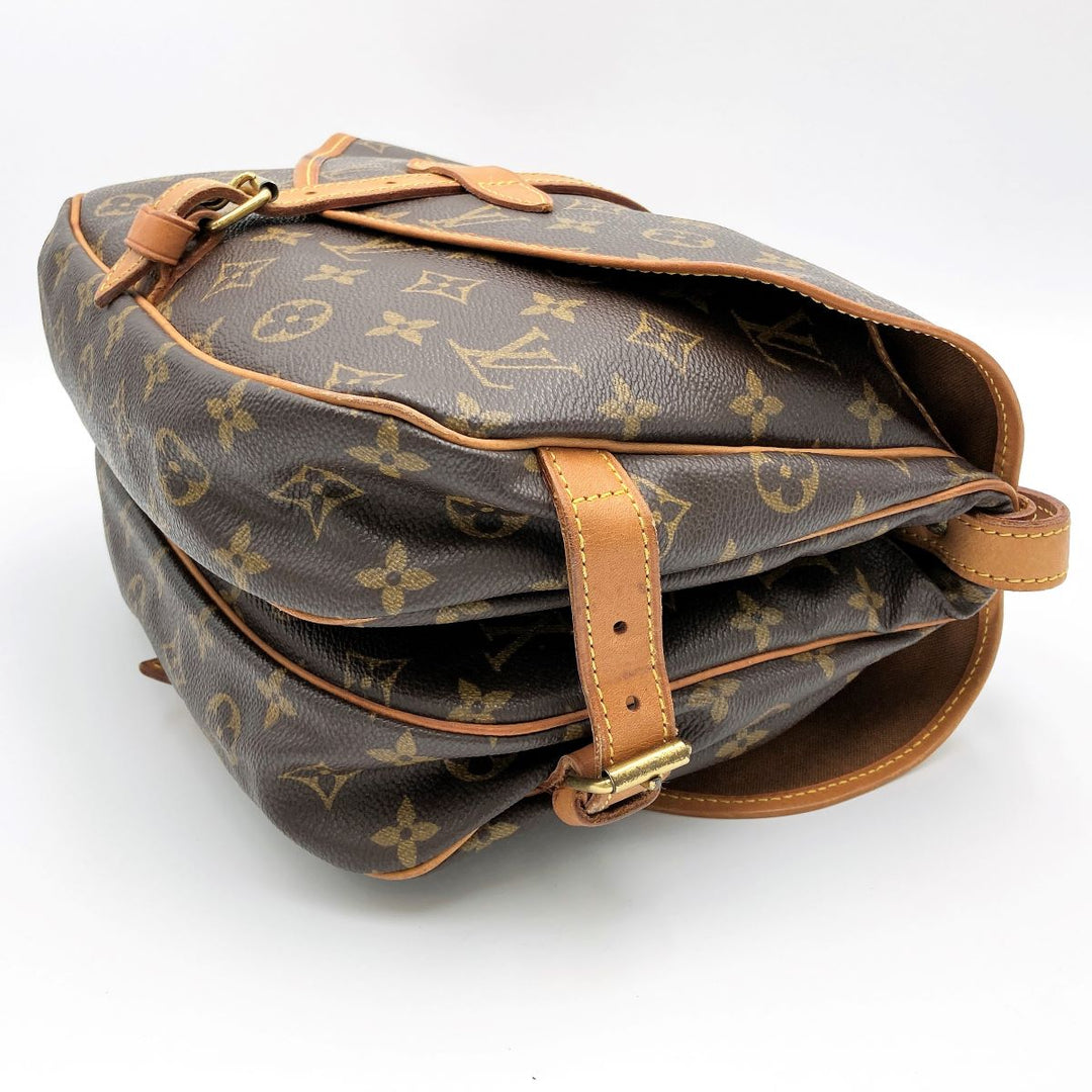 LOUIS VUITTON ルイ・ヴィトン 
 モノグラム ソミュール30 M42256 ショルダーバッグ 
PVC ブラウン