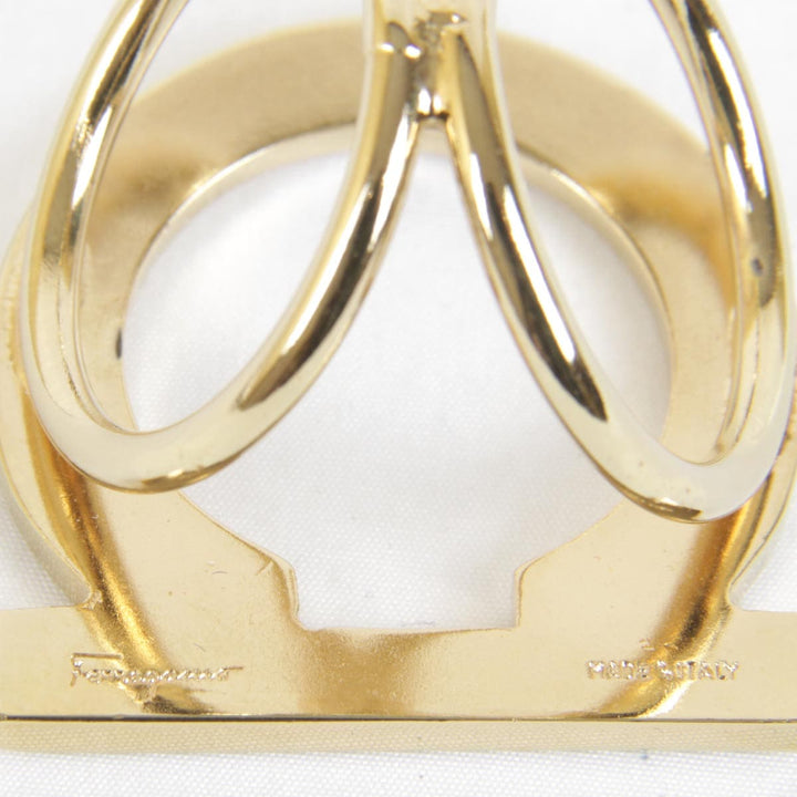 『USED』 
Salvatore Ferragamo フェラガモ 
 ガンチーニ スカーフリング 
メタル ゴールド