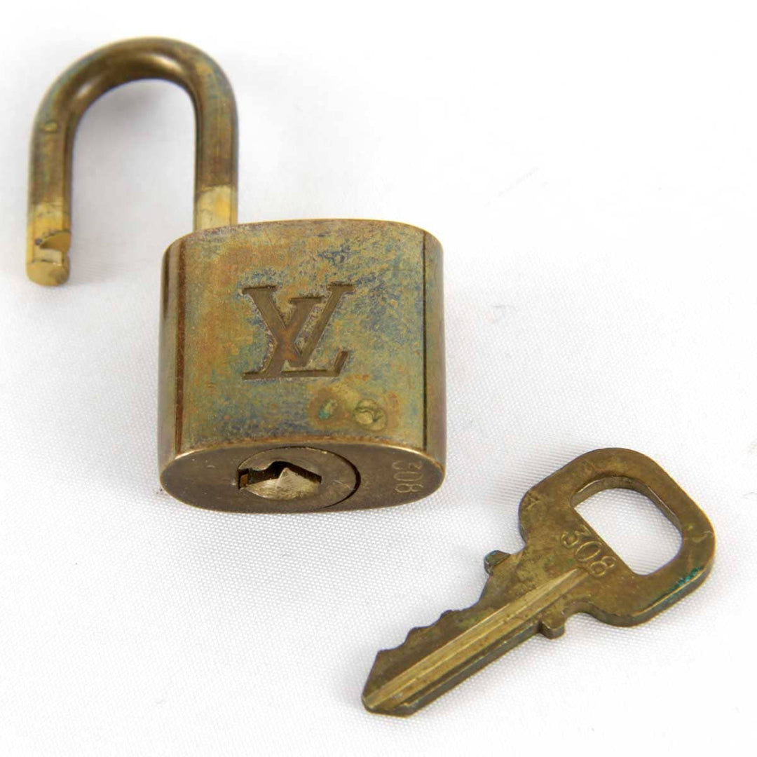 『USED』 
LOUIS VUITTON ルイ・ヴィトン 
 南京錠 308 カデナ 
メタル ゴールド