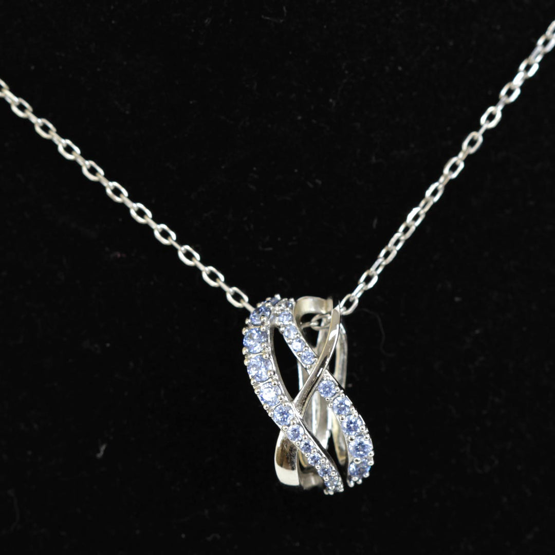 美品『USED』 スワロフスキー 
SWAROVSKI ネックレス