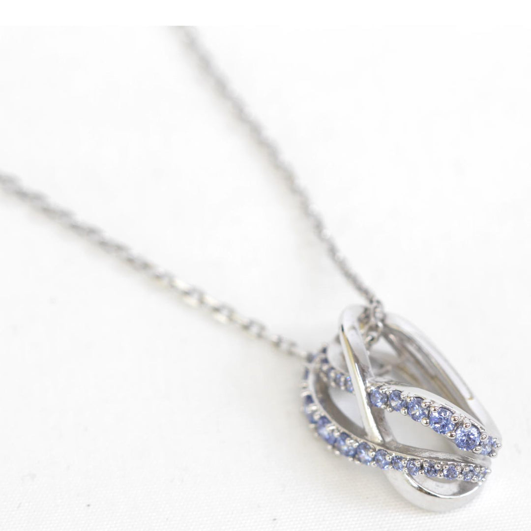 美品『USED』 スワロフスキー 
SWAROVSKI ネックレス