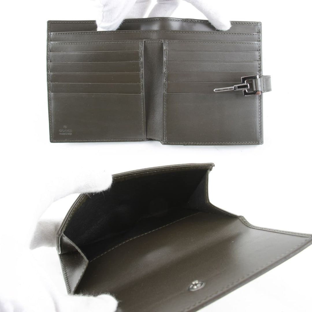 美品『USED』 
GUCCI グッチ 
 035・204249・2131 二つ折り財布 
レザー カーキ