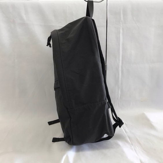 『美品』 
Danton ダントン 
 SOT DAY PACK MIDIUM リュックサック ブラック DT-H0007 SOT リュック・デイパック 
ポリエステル ブラック
