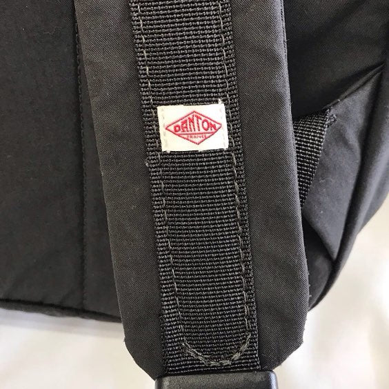 『美品』 
Danton ダントン 
 SOT DAY PACK MIDIUM リュックサック ブラック DT-H0007 SOT リュック・デイパック 
ポリエステル ブラック