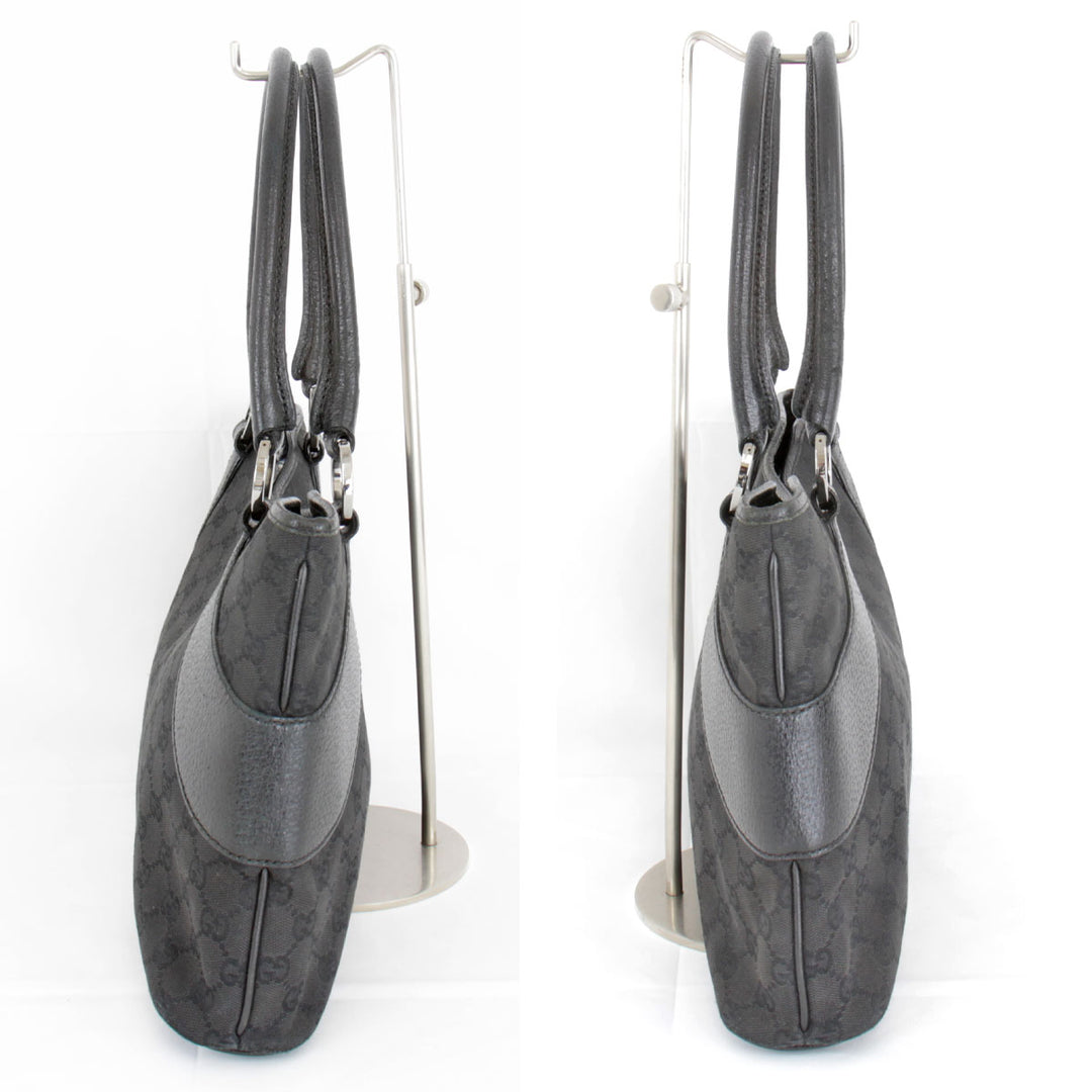 良品『USED』 
GUCCI グッチ 
 113015/001013 ハンドバッグ 
GGキャンバス ブラック