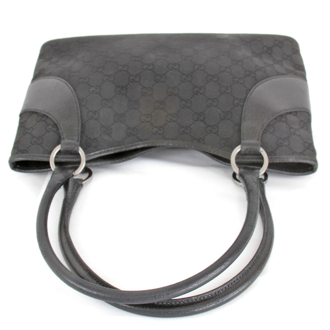 良品『USED』 
GUCCI グッチ 
 113015/001013 ハンドバッグ 
GGキャンバス ブラック