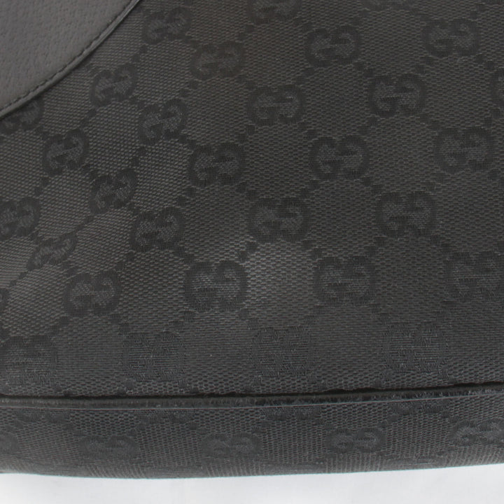 良品『USED』 
GUCCI グッチ 
 113015/001013 ハンドバッグ 
GGキャンバス ブラック
