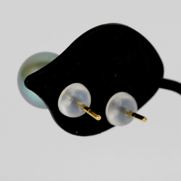 美品『USED』 K18ゴールド/パール  
ピアス
 2.8g