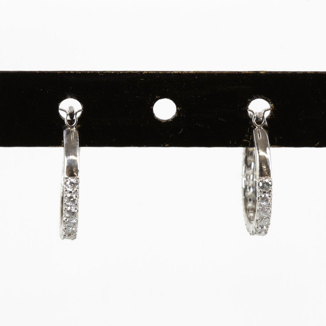 美品『USED』 Pt900/ダイヤモンド  
ピアス
 ダイヤモンド 0.5 2.6g