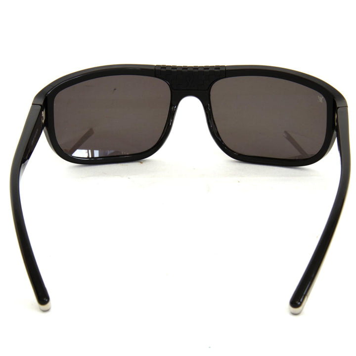 美品『USED』 
LOUIS VUITTON ルイ・ヴィトン 
 エニグム 57□17 20331E サングラス 
 ブラック