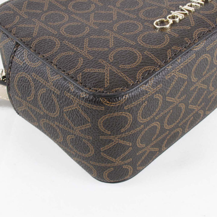 美品『USED』 
Calvin klein カルバンクライン 
 K60K6074490HJ ショルダーバッグ 
ポリウレタン ブラウン