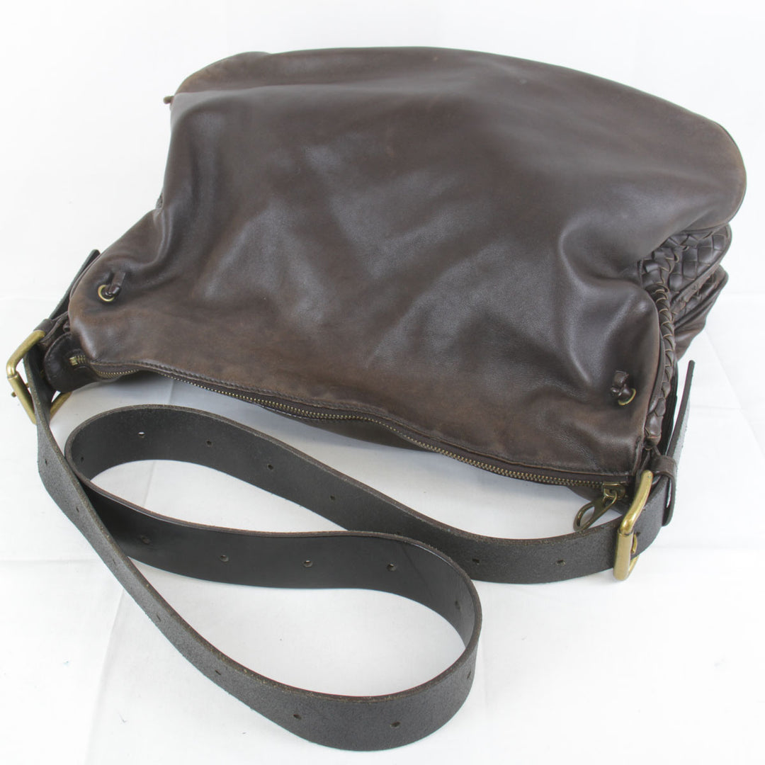 『USED』 
BOTTEGAVENETA ボッテガヴェネタ 
 イントレチャート ショルダーバッグ 
レザー ダークブラウン