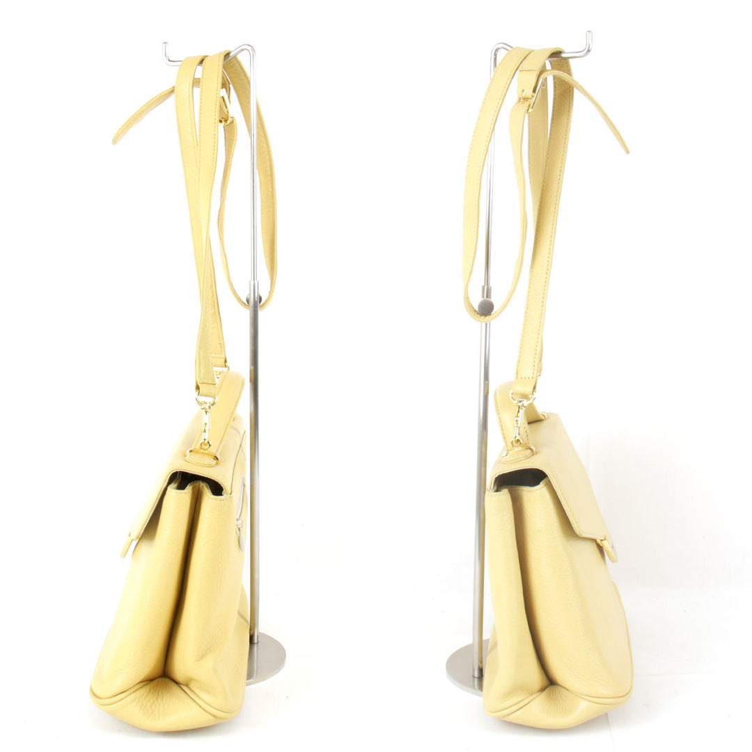 『USED』 
Pierre Cardin ピエールカルダン 
 ショルダーバッグ 
レザー サフランイエロー