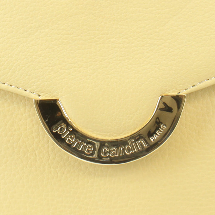 『USED』 
Pierre Cardin ピエールカルダン 
 ショルダーバッグ 
レザー サフランイエロー