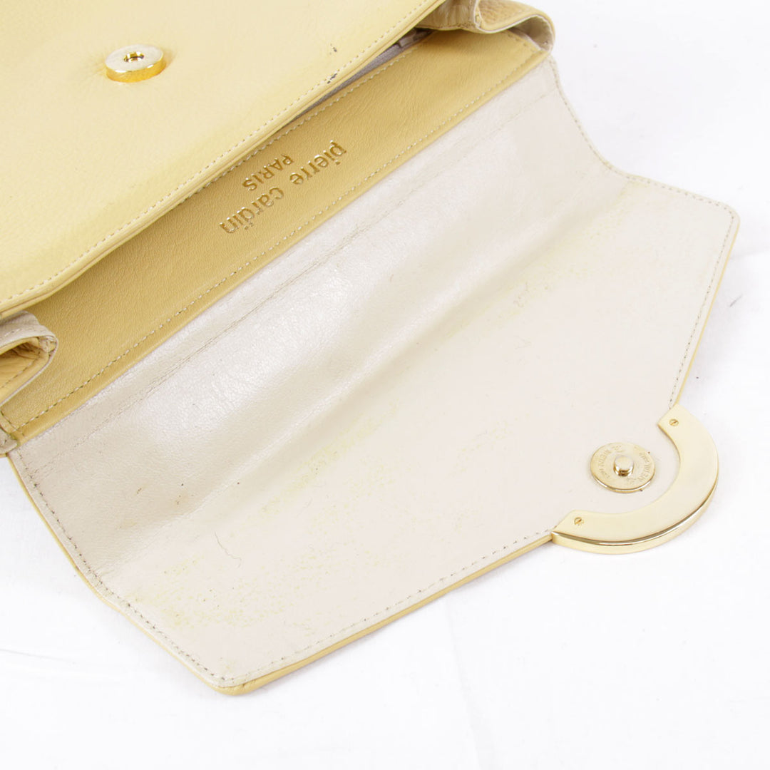 『USED』 
Pierre Cardin ピエールカルダン 
 ショルダーバッグ 
レザー サフランイエロー