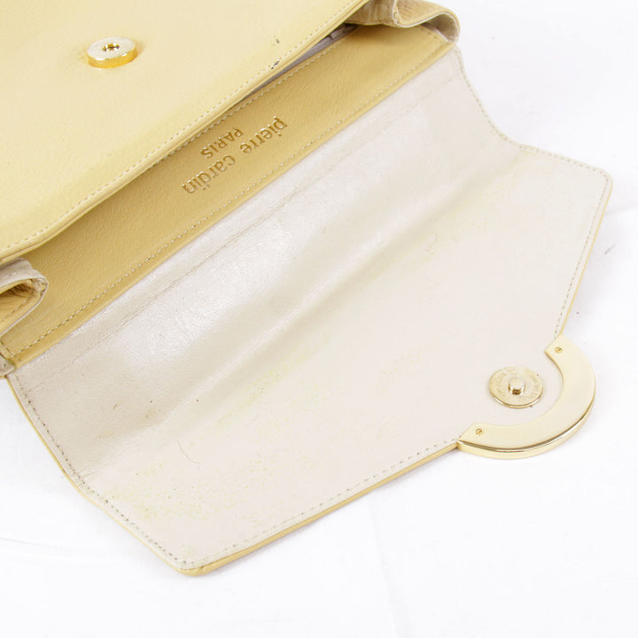 『USED』 
Pierre Cardin ピエールカルダン 
 ショルダーバッグ 
レザー サフランイエロー