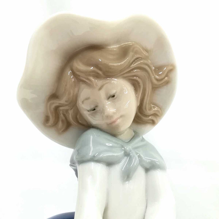 良品『USED』 
Lladr リヤドロ 
 きれいな花ばかり 置物 
陶器 ホワイト 花かご 少女 人形 フィギュリン