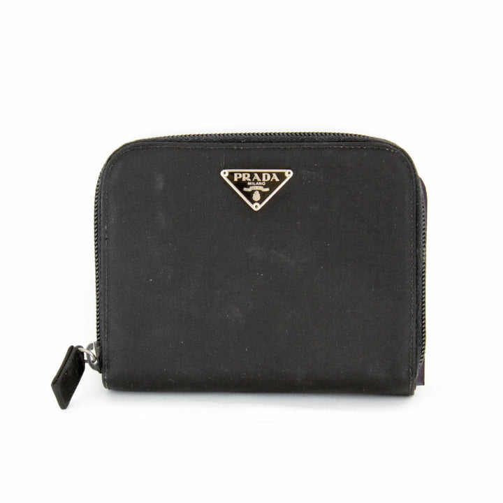 『USED』 
PRADA プラダ 
 二つ折り財布 
ナイロン/レザー  ブラック