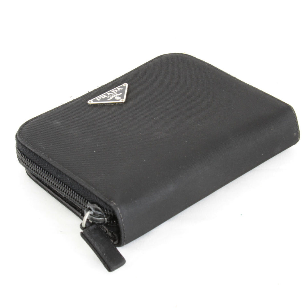 『USED』 
PRADA プラダ 
 二つ折り財布 
ナイロン/レザー  ブラック