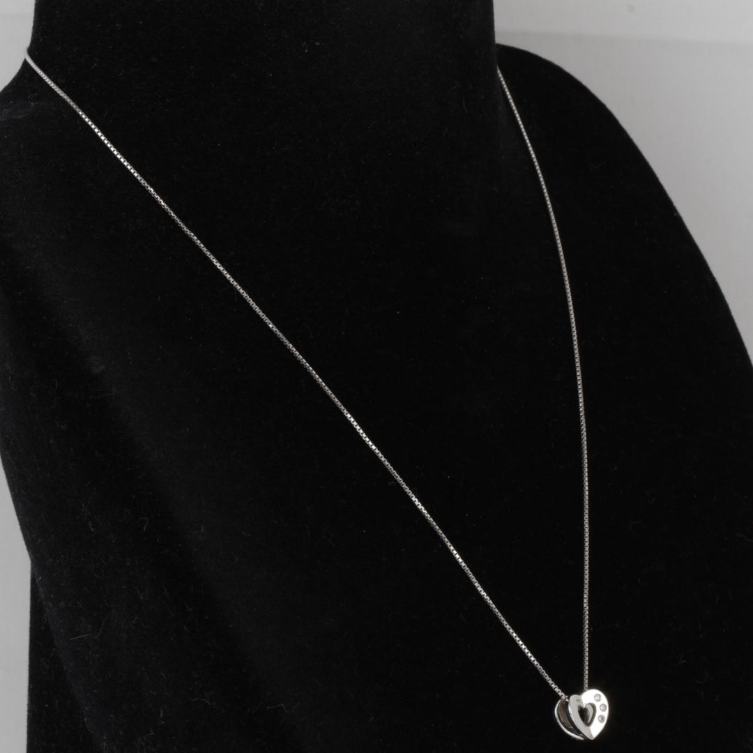 美品『USED』 K18WG 
 ハート ネックレス
 ダイヤモンド 0.02 3.6g