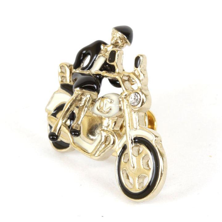 美品『USED』 
CHANEL シャネル 
 バイクモチーフピン ブローチ 
メタル ブラック×ホワイト×シルバーカラー