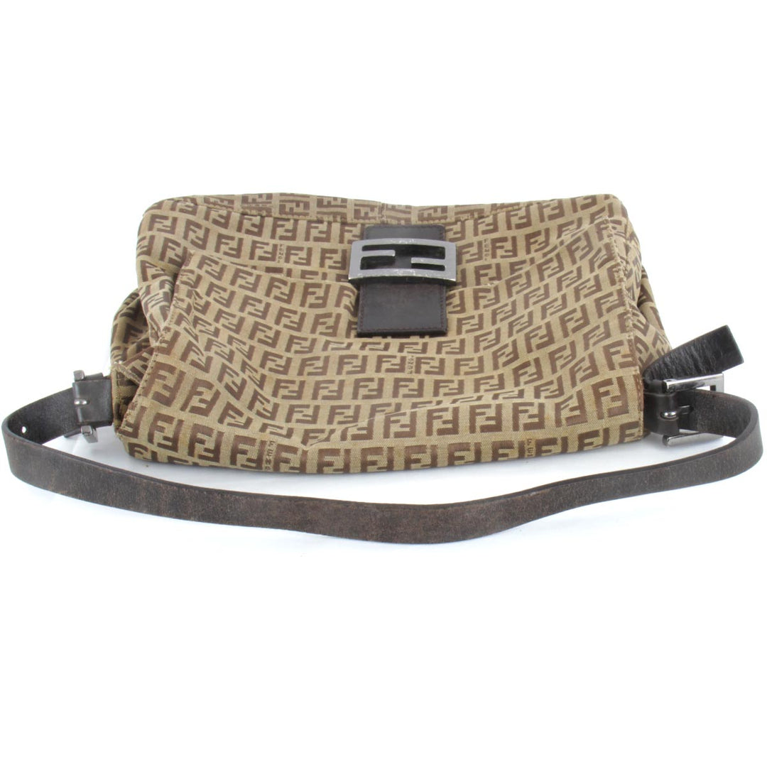 『USED』 
FENDI フェンディ 
 マンマバケット ズッカ柄 ショルダーバッグ 
キャンバス ベージュ
