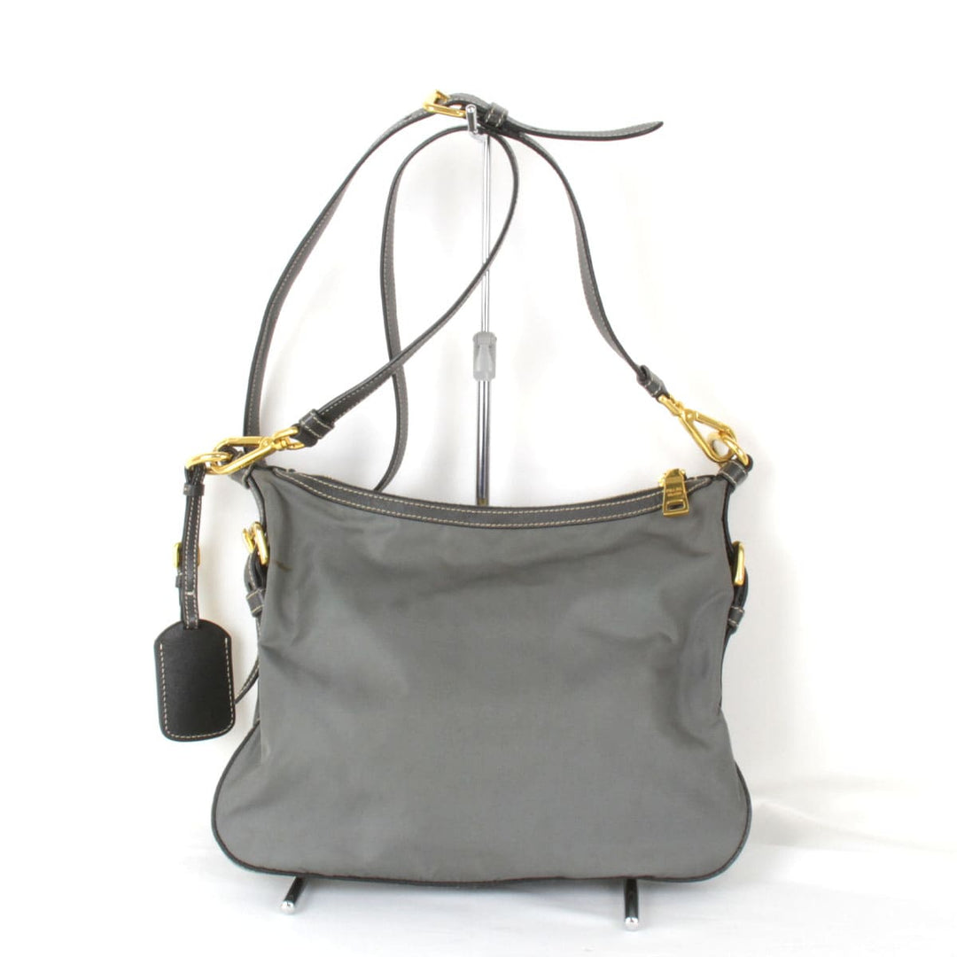 『USED』 
PRADA プラダ 
 ショルダーバッグ 
ナイロン グレー