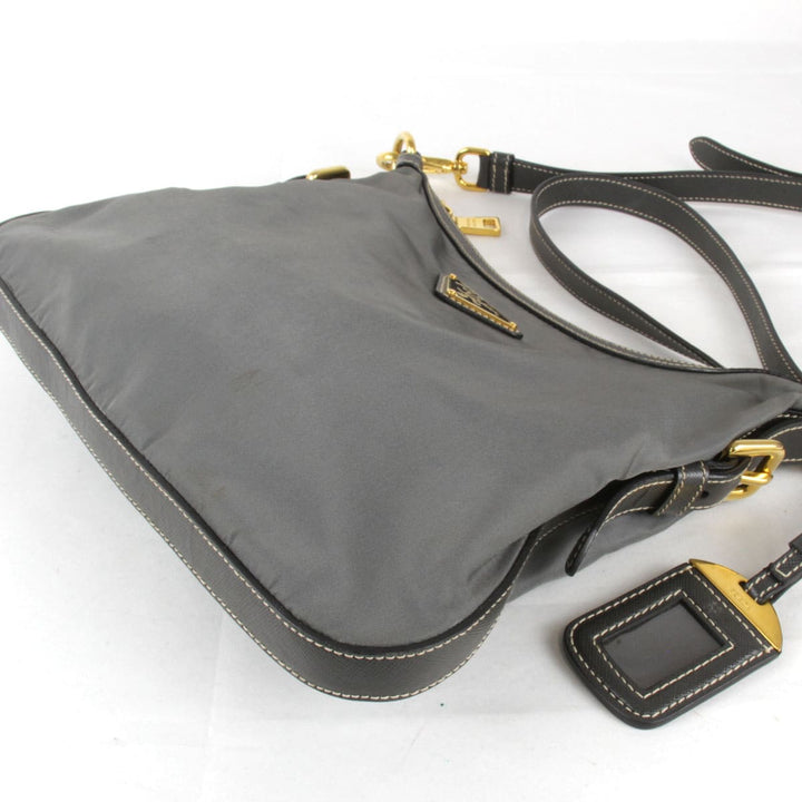『USED』 
PRADA プラダ 
 ショルダーバッグ 
ナイロン グレー