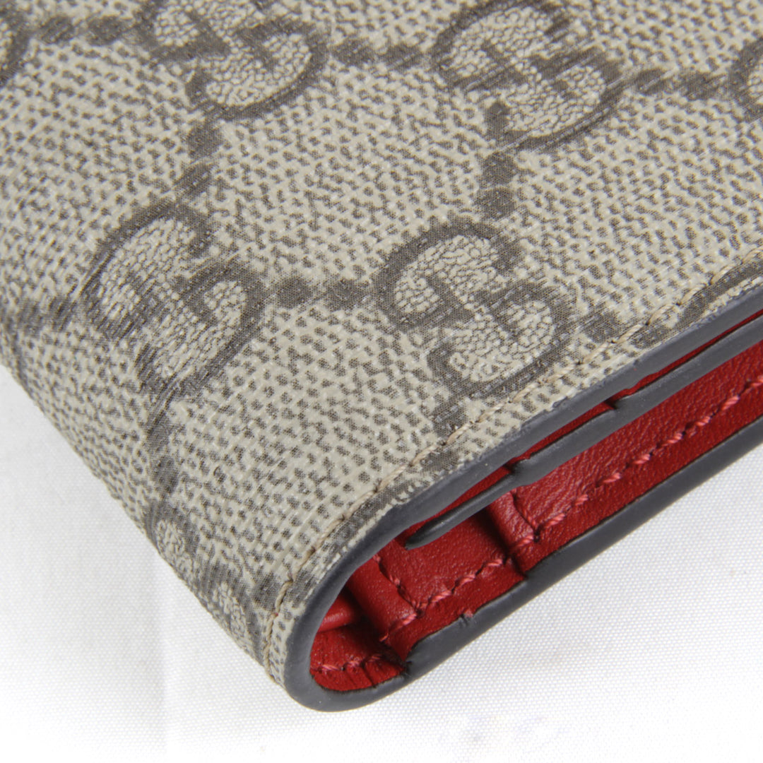 美品『USED』 
GUCCI グッチ 
 476050-8694 二つ折り財布 
GGスプリームキャンバス ベージュ