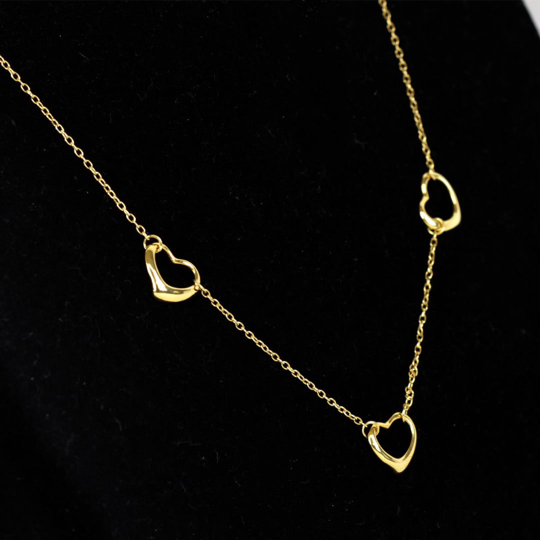 美品『USED』 K18 
TIFFANY&Co.  エルサ・ペレッティ オープンハート 3連 ネックレス
 2.7g