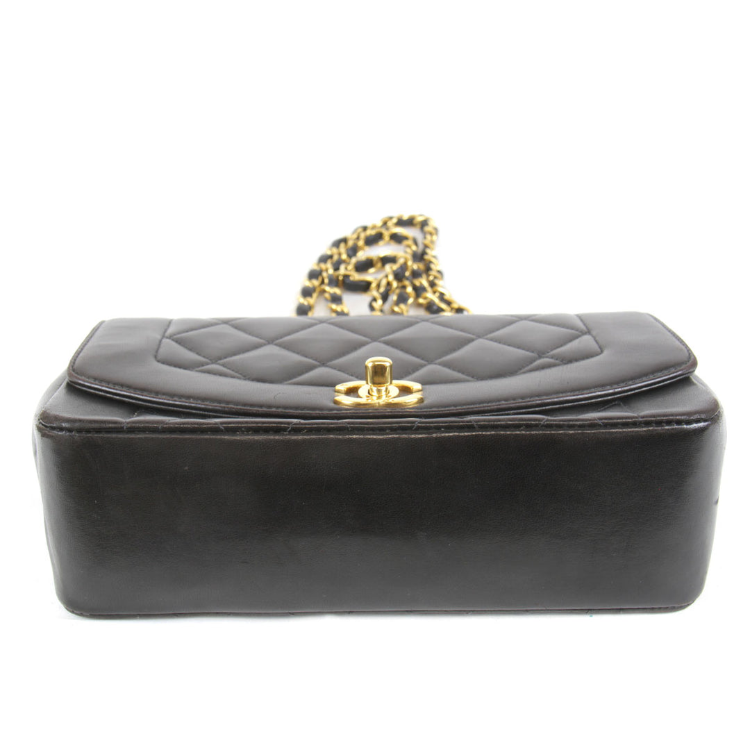 『USED』 
CHANEL シャネル 
 ダイアナマトラッセ チェーンショルダー ショルダーバッグ 
ラムスキン ブラック