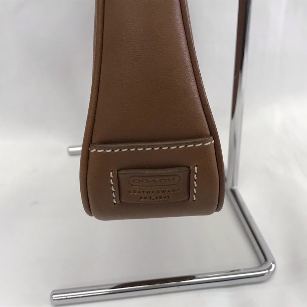 『USED』 
COACH コーチ 
 ハンプトンレザーデミポーチ 7785 アクセサリーポーチ 
レザー ブラウン