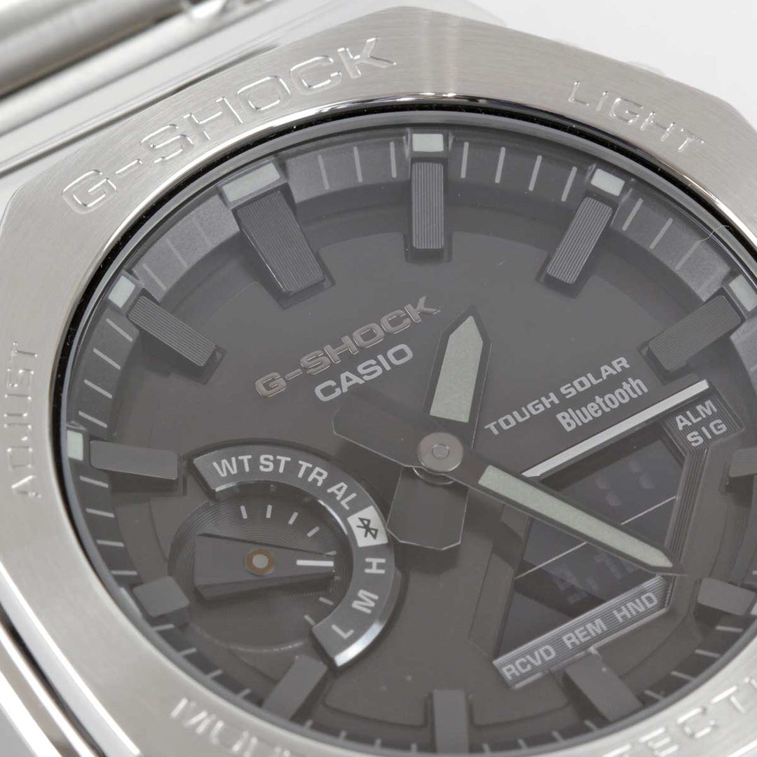 美品『ほぼ未使用』 
CASIO  G-SHOCK 5691 GM-B2100D-1AJF 
腕時計
 ソーラー メンズ
