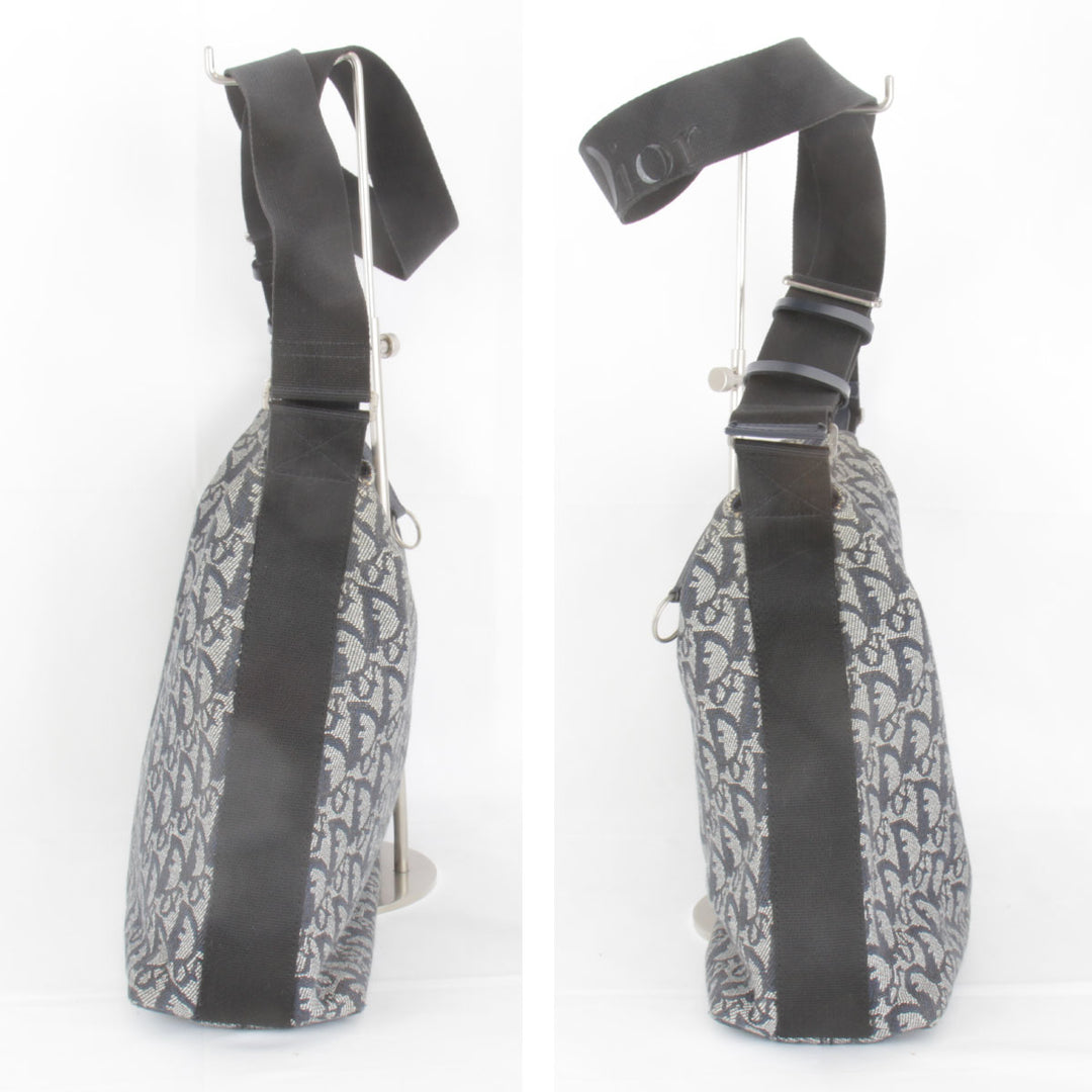 『USED』 
Christian Dior クリスチャンディオール 
 トロッター ショルダーバッグ 
キャンバス ネイビー