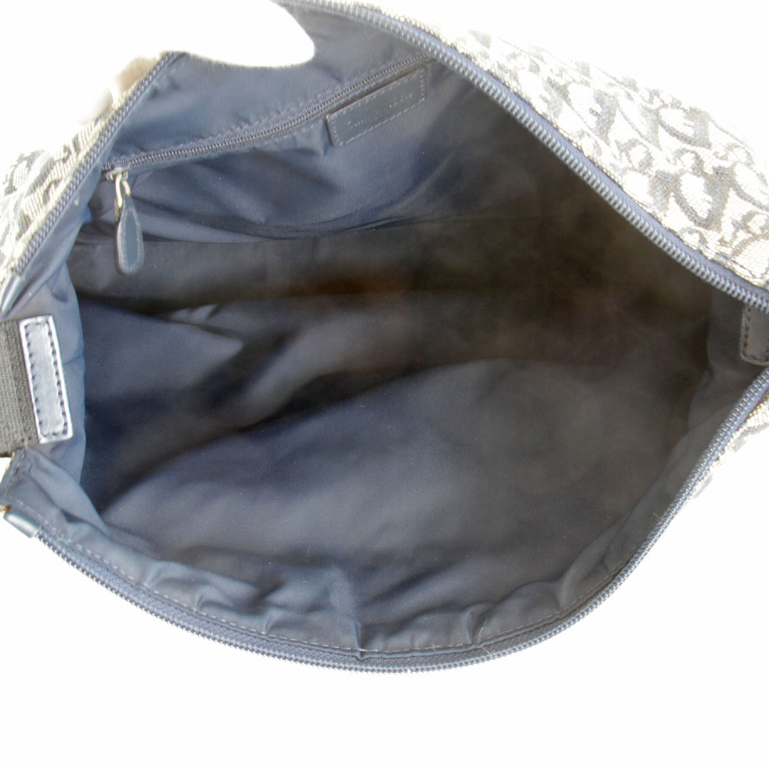 『USED』 
Christian Dior クリスチャンディオール 
 トロッター ショルダーバッグ 
キャンバス ネイビー