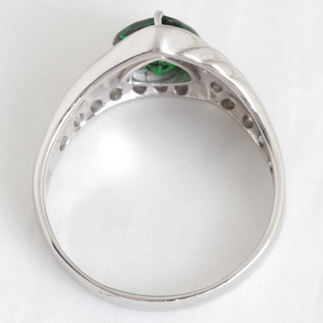 美品『USED』 Pt900 
リング・指輪
 緑石 1.47 7.9g