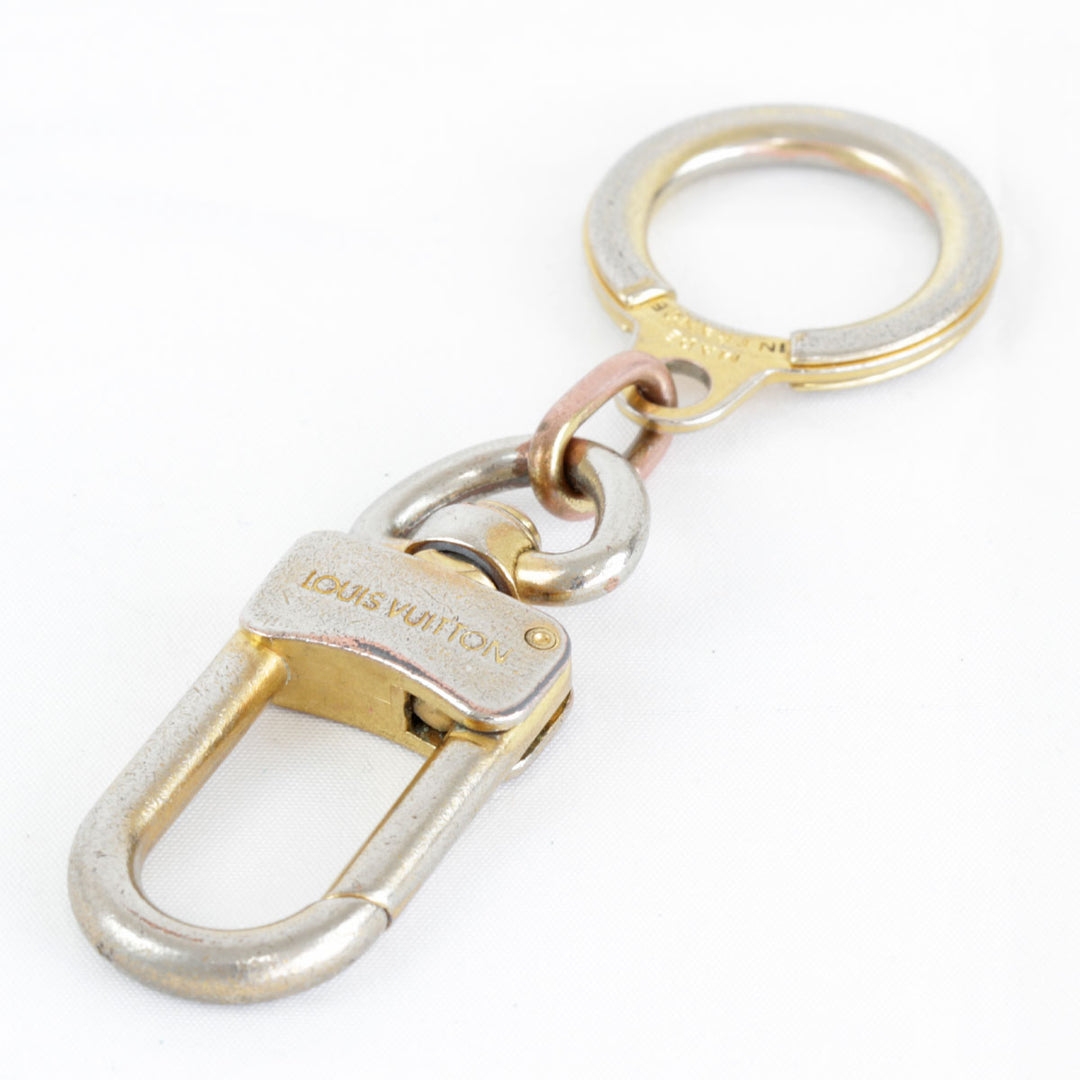 『USED』 
LOUIS VUITTON ルイ・ヴィトン 
 アノクレ M62694 キーリング 
メタル シルバー（ゴールド）