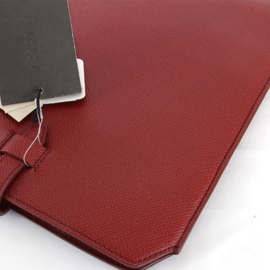 美品『USED』 
BURBERRY バーバリー 
 iPadケース 
レザー レッド