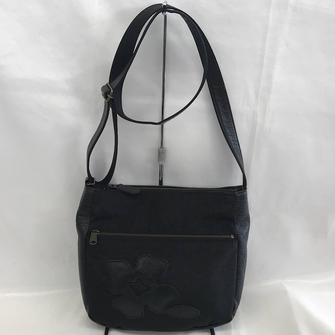 『USED』 
IBIZA イビサ 
 ショルダーバッグ 
ナイロン/レザー  ブラック系