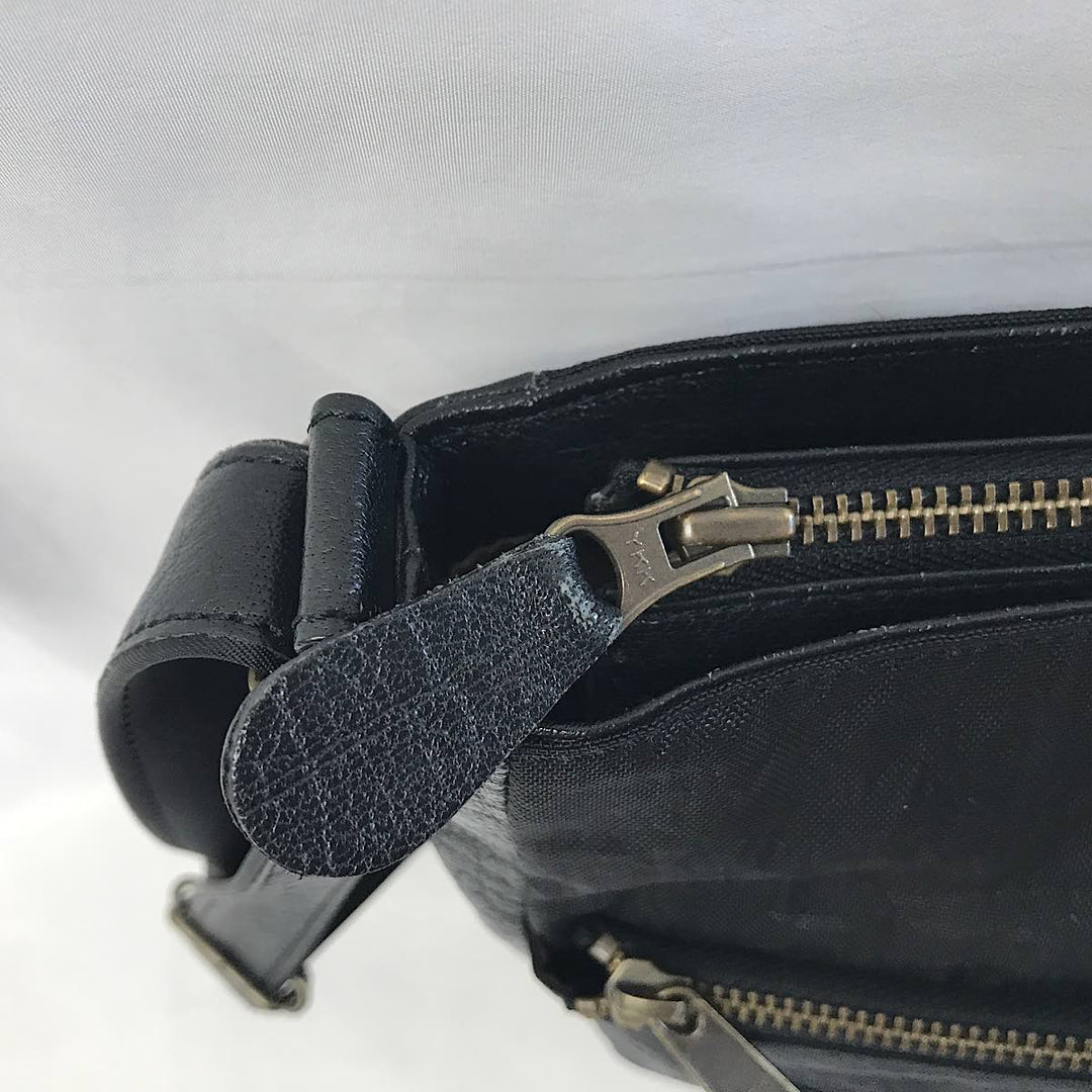 『USED』 
IBIZA イビサ 
 ショルダーバッグ 
ナイロン/レザー  ブラック系