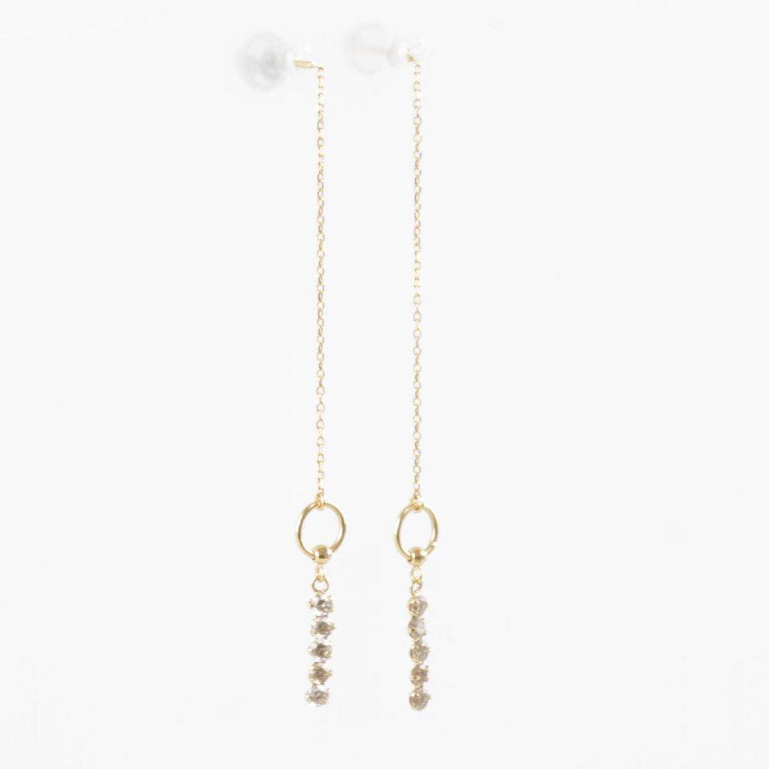 美品『USED』 K18 
 ぶら下がりチェーン ピアス
 ダイヤモンド 0.15 0.8g