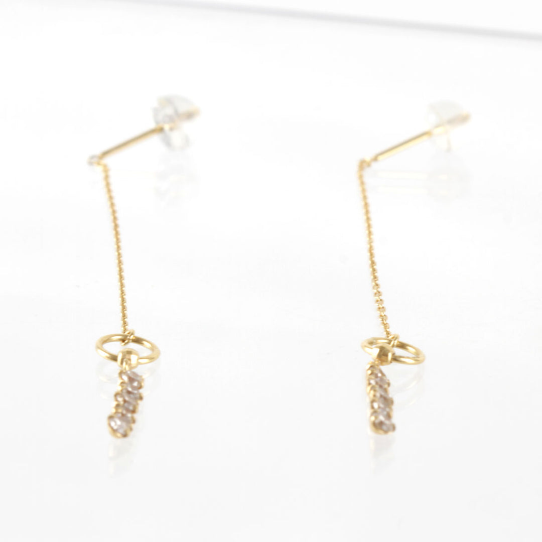 美品『USED』 K18 
 ぶら下がりチェーン ピアス
 ダイヤモンド 0.15 0.8g