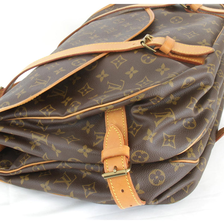 美品『USED』 
LOUIS VUITTON ルイ・ヴィトン 
 ソミュール43 M42252 ショルダーバッグ 
モノグラムキャンバス モノグラム